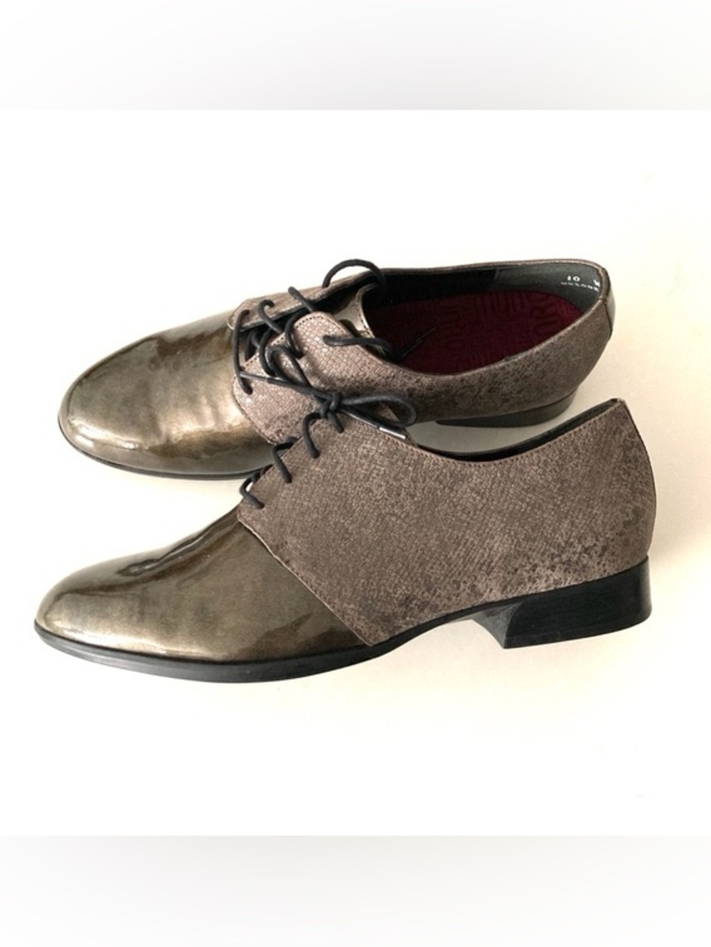 Munro Women's Markella Oxford Size 8.5 Greenish Patent Lace Up Shoes